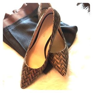 Nine West Snakeskin Pumps size 7.5